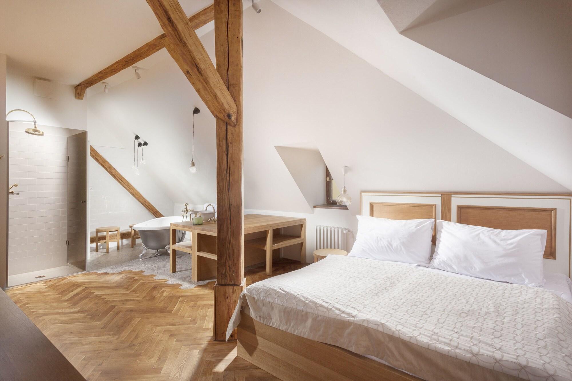Hotel At The Golden Scissors Praga Exterior foto
