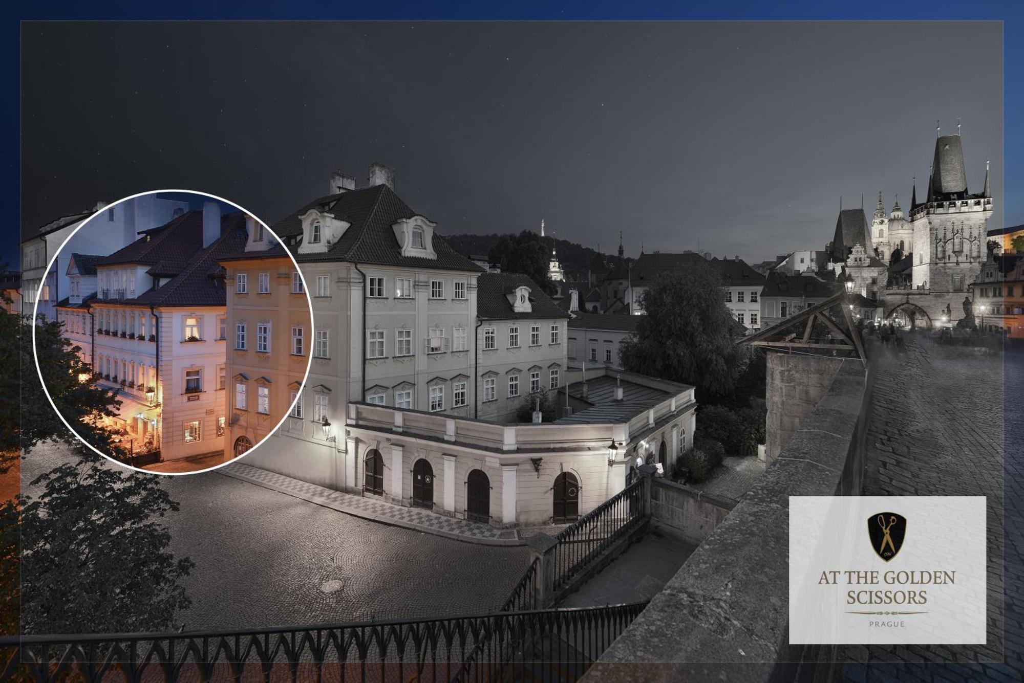 Hotel At The Golden Scissors Praga Exterior foto